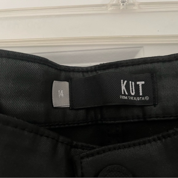Kut from the Kloth Mia style jeans size 14 black coated button fly never worn - Picture 3 of 5